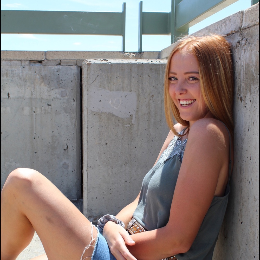 Meet your Posher, Kenzie